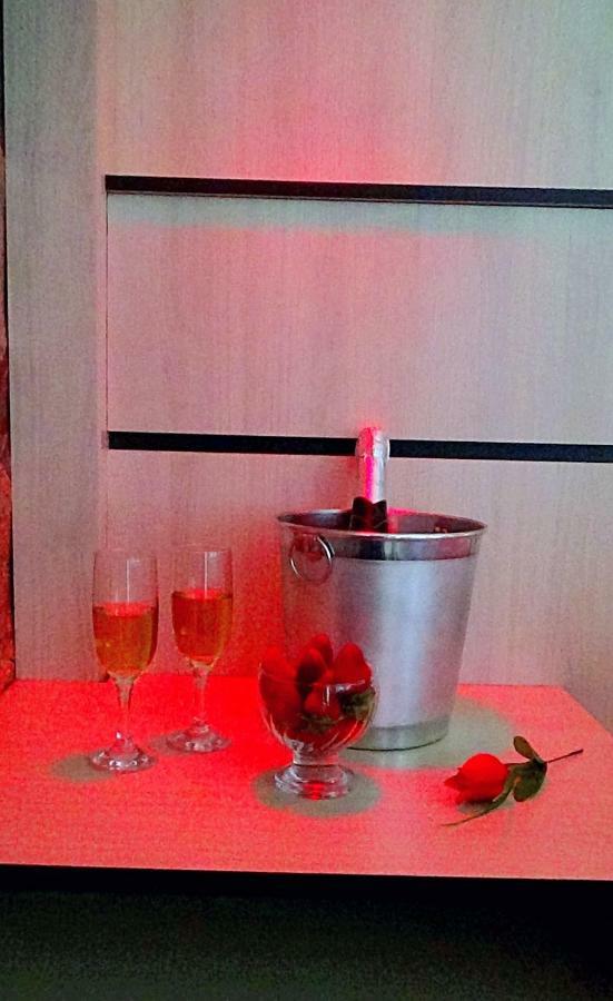 Serijum Love hotel Curitiba